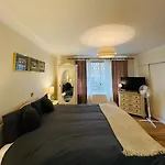 Bloomrooms@Knightsbridge/Hydepark