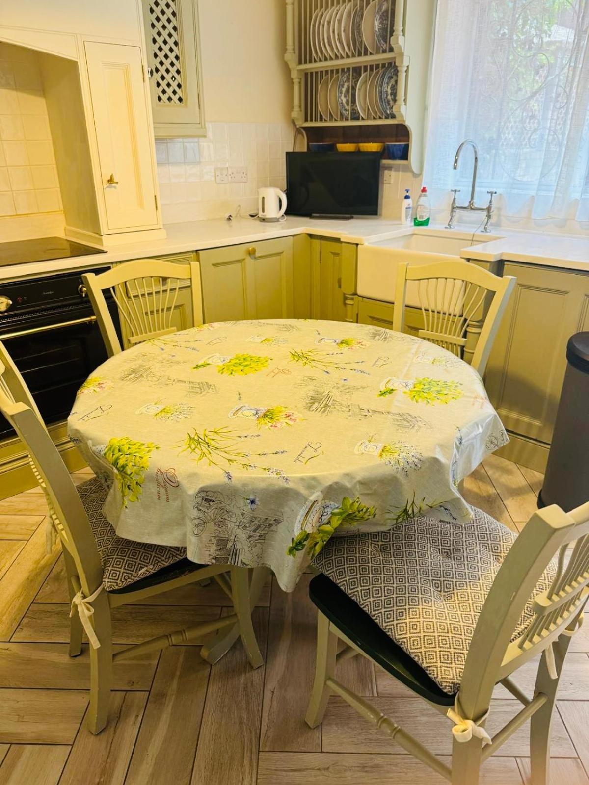 Bloomrooms@knightsbridge/hydepark Villa *